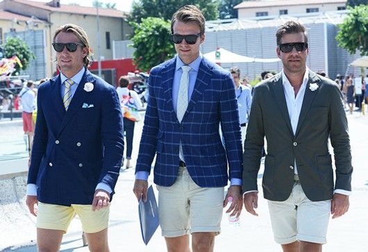 云衣西装智能定制,定制西装保养方法