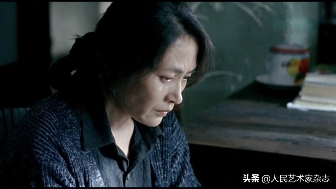 她是80年代长影厂当家花旦，19岁因报幕被选中出演平原游击队，中年无戏可拍，复出电影由钟南山担任顾问