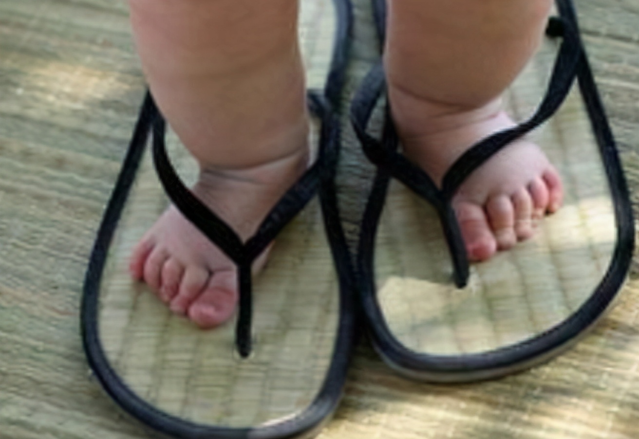 童装和婴儿衣服大小怎么选,童装买多大孩子穿的比较好