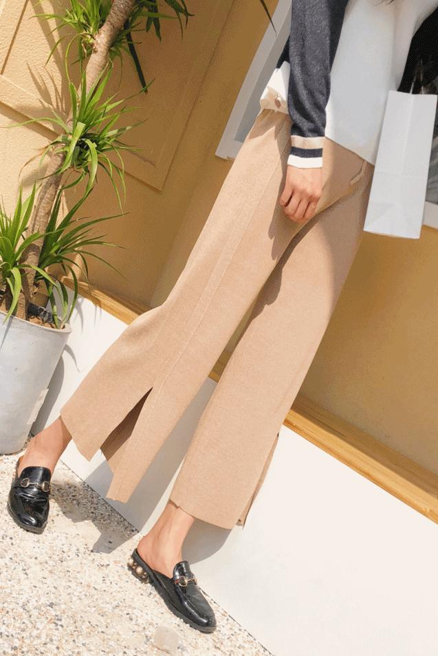 今年最火的流行裤子高腰阔腿裤,2020年流行阔腿裤还是窄腿裤