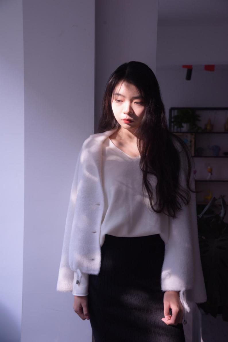 长相普通女孩和漂亮女孩,周冬雨杨超越早期视频