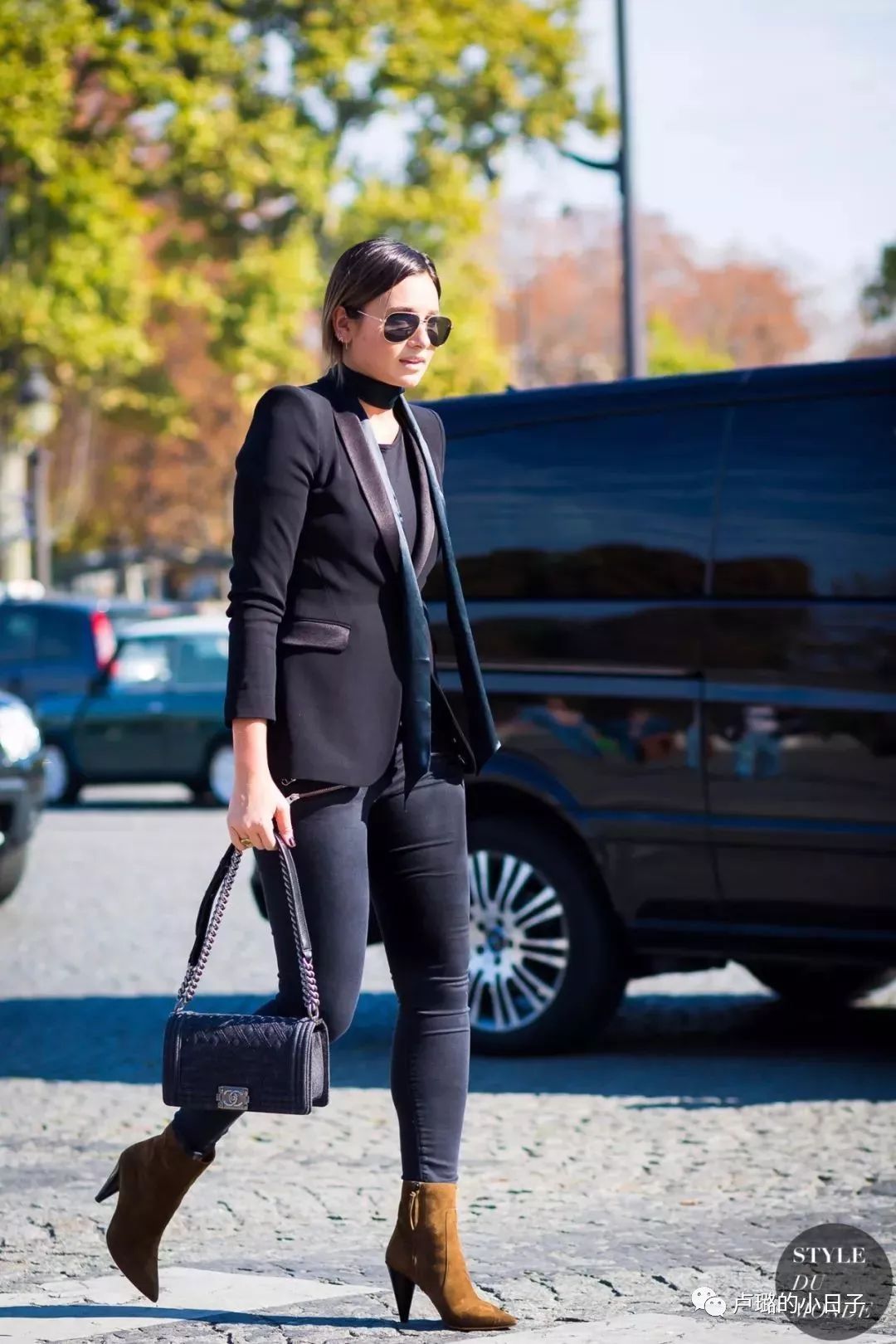 又轻又实用的名牌包,中国名牌包排行榜前十名及价位