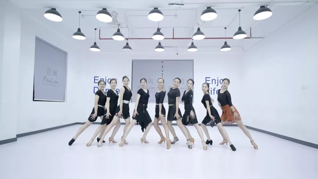 五个动作教会你跳拉丁舞,跳好拉丁舞恰恰单人的技巧