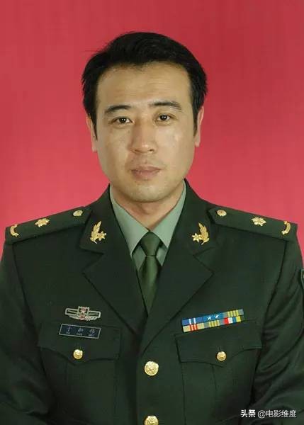 50岁于和伟妻子同台,于和伟和妻子最近的视频