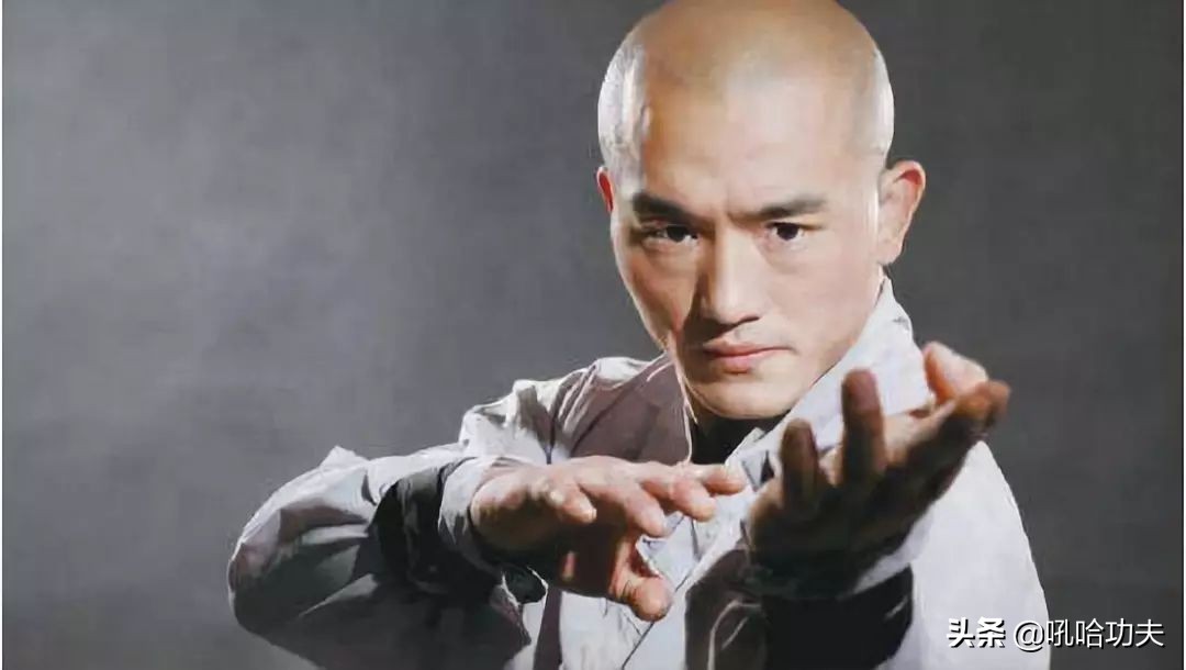 被当面问铁头功多久能练成？总教头一句话再也没人问了