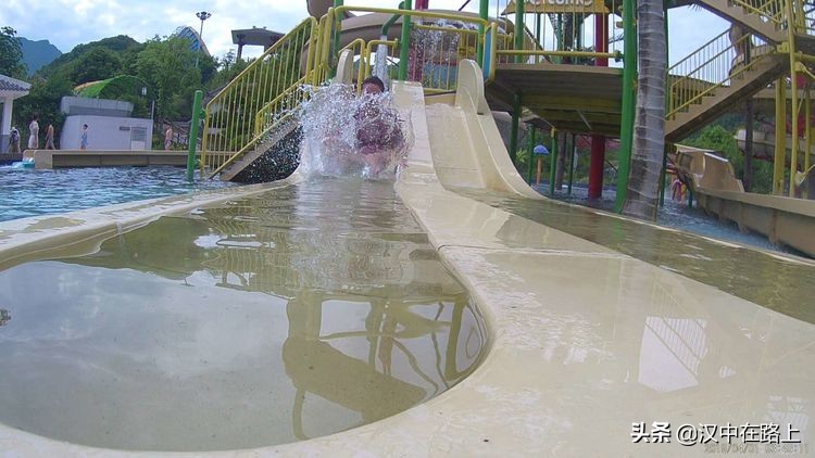 汉中市留坝县中国栈道欢乐水世界,汉中去留坝水世界攻略