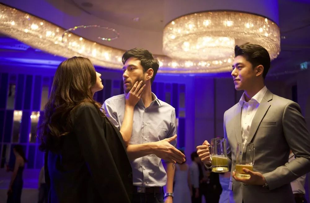 *片爽**太太太太多，9月想住在电影院