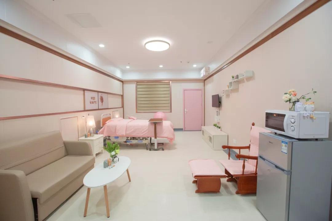 家庭式产房整装,家庭式一体化产房