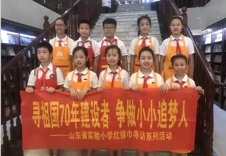 开学第一课我和祖国共成长视频,我与祖国共成长追梦人的手抄报