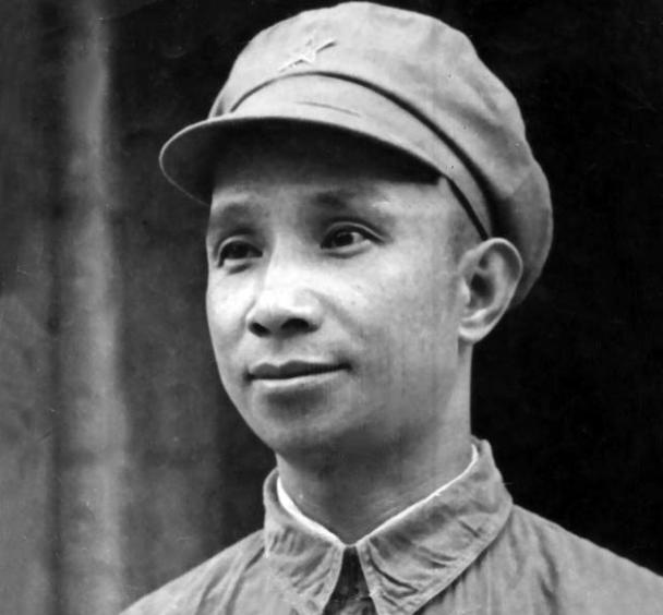 粟裕大将习武史：拿癞蛤蟆练习枪法，被国民*党**传言有三头六臂