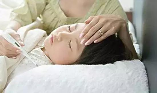 小孩吃了退烧药反复发烧怎么办,发烧2-3天吃了退烧药反复发热