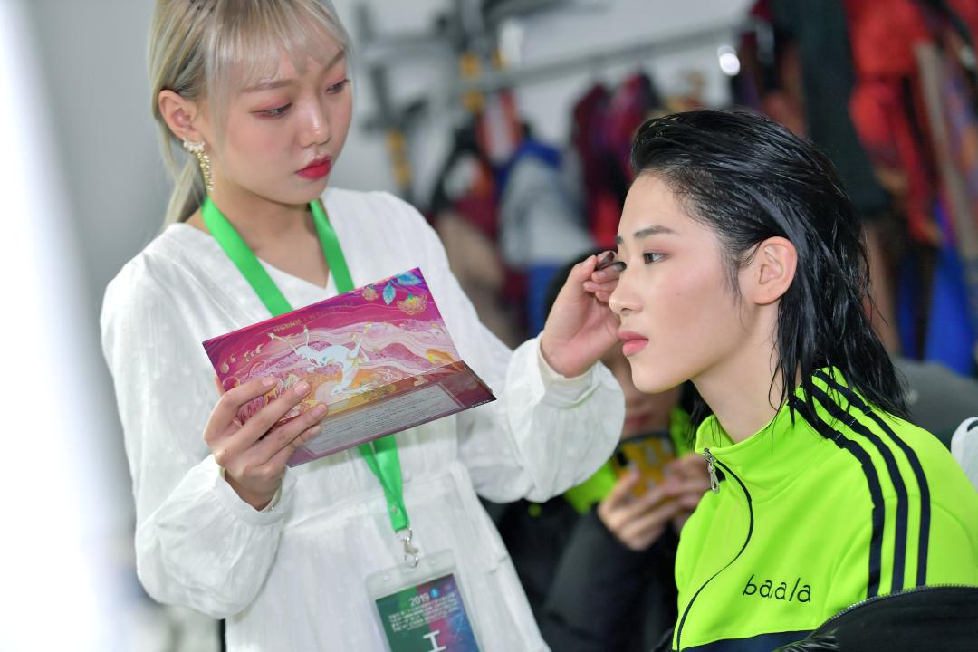 百雀羚vs自然堂,百雀羚和雀之羚