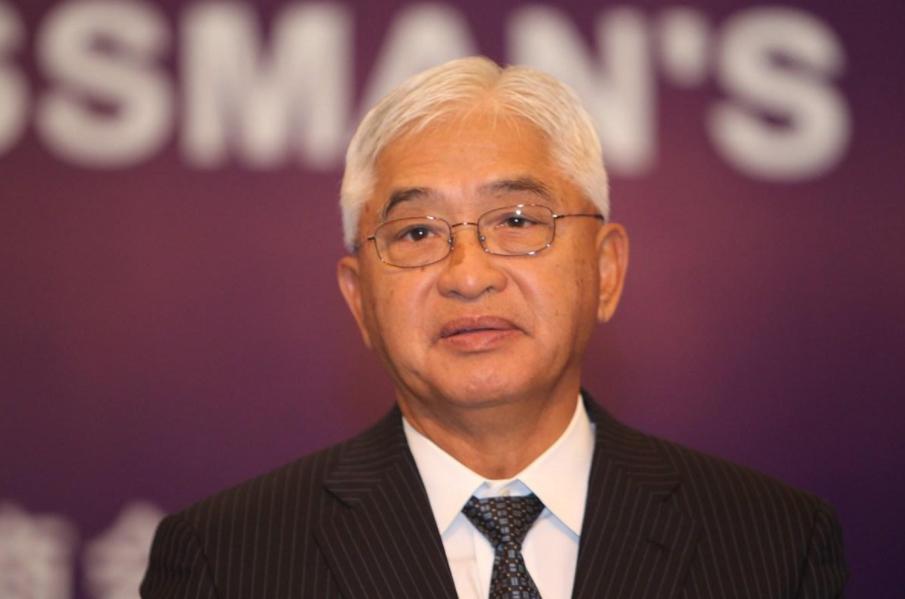 86年荣氏家族齐聚人民大会堂，*小平邓**：你们如杨家将，护国有功