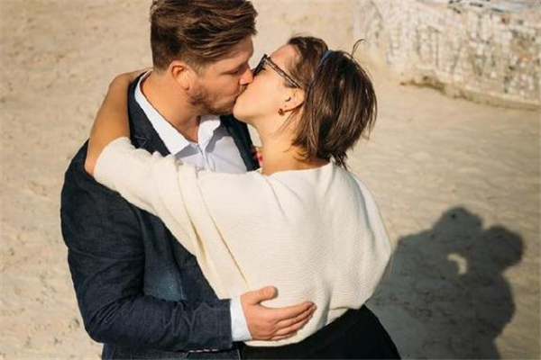 男朋友介意我不是初吻,男朋友介意我不是初恋