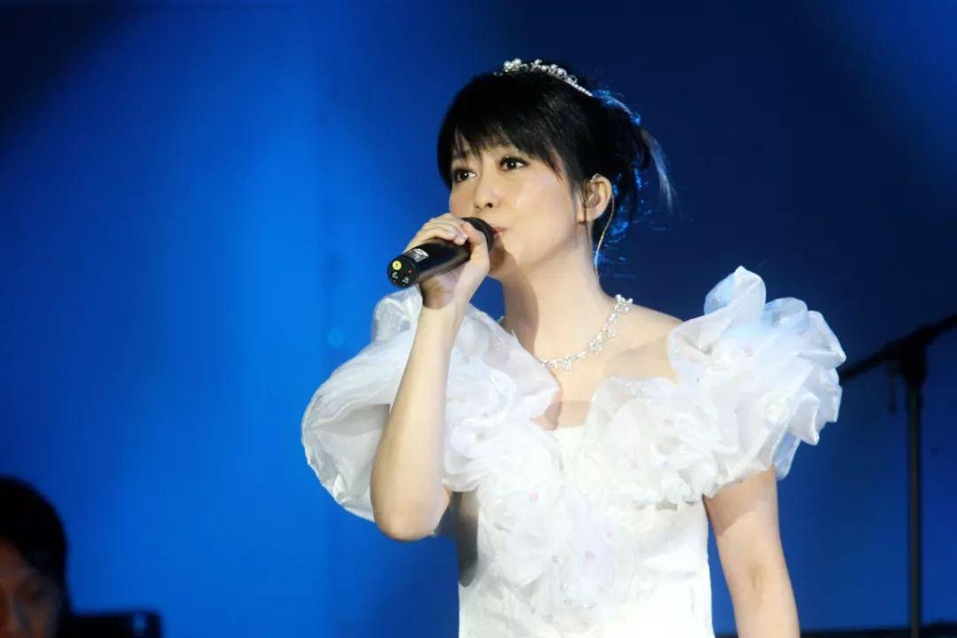 50岁孟庭苇颜值逆生长,台湾四大天王孟庭苇