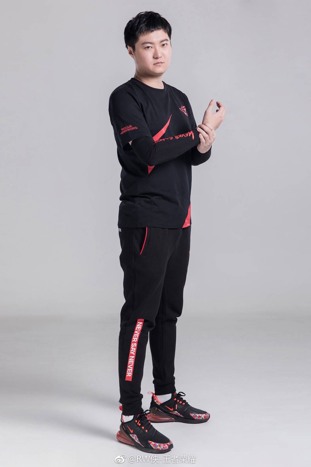 lol登上神坛的选手,第一季的选手现状