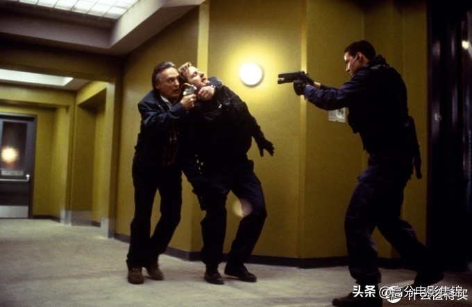 5部开场5分钟就高潮的电影,8部开局就高潮的动作电影