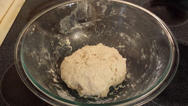 牛奶鸡蛋发酵粉和面能炸油条吗,鸡蛋面粉炸油条的家常做法