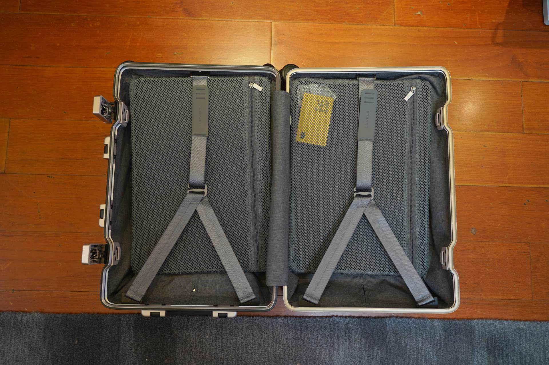 地平线8号power墨绿色,地平线8号行李箱真实测评经典款