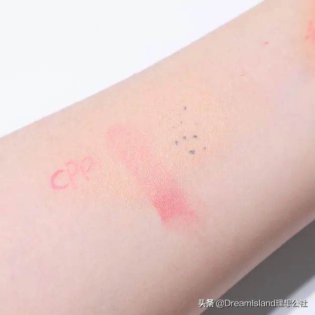 公认1000元左右贵妇级粉底液对比,带妆12小时的粉底液测评对比