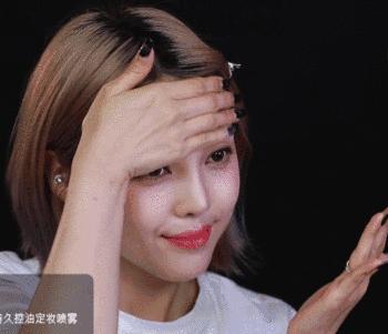 化妆步骤先遮瑕还是先bb霜,化妆步骤初学者适合粉底还是bb霜