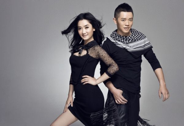 土了23年，凭一首《海底》出圈，喜欢凤凰传奇，丢人吗？