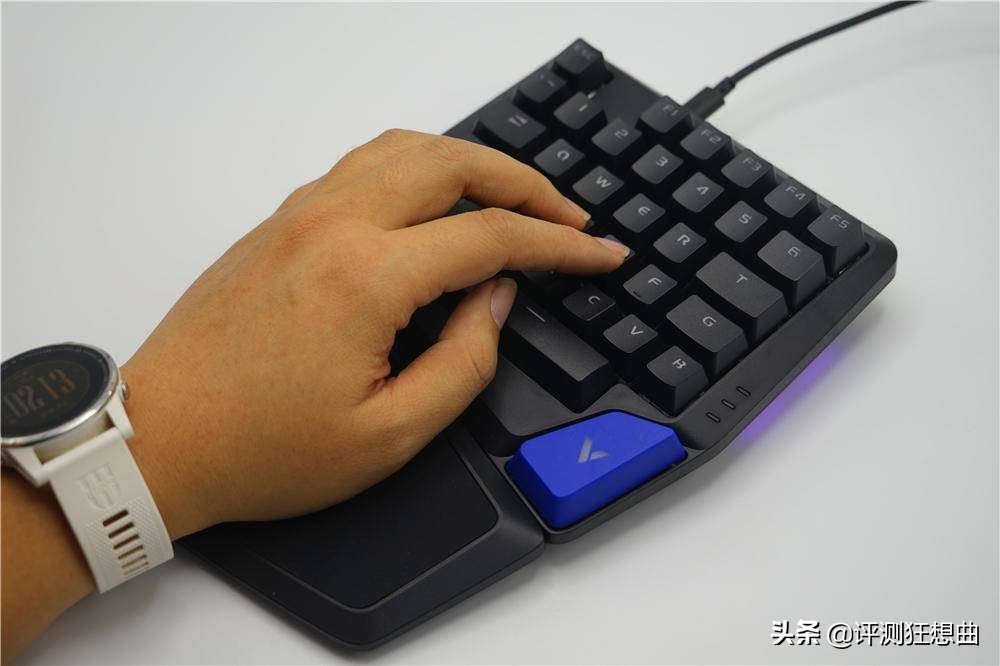 雷柏机械键盘v500pro青轴使用感,雷柏V500键盘青轴
