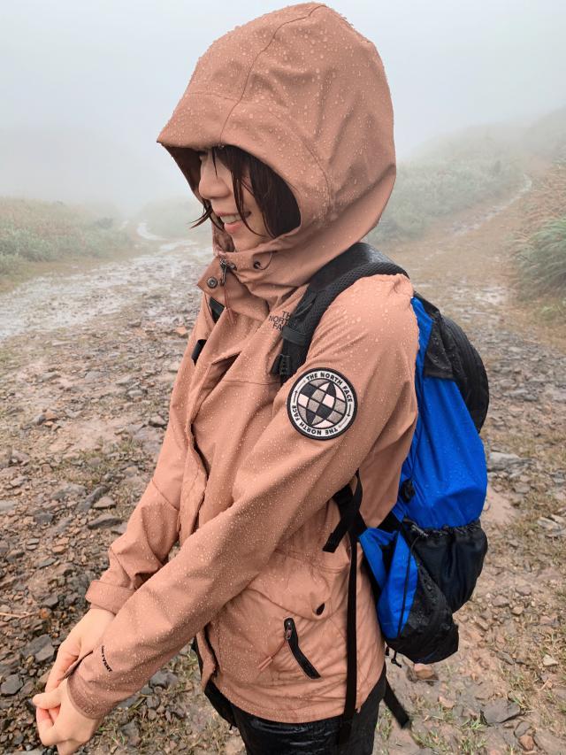 户外冲锋衣男款薄款冲锋衣,哪些冲锋衣品牌值得推荐