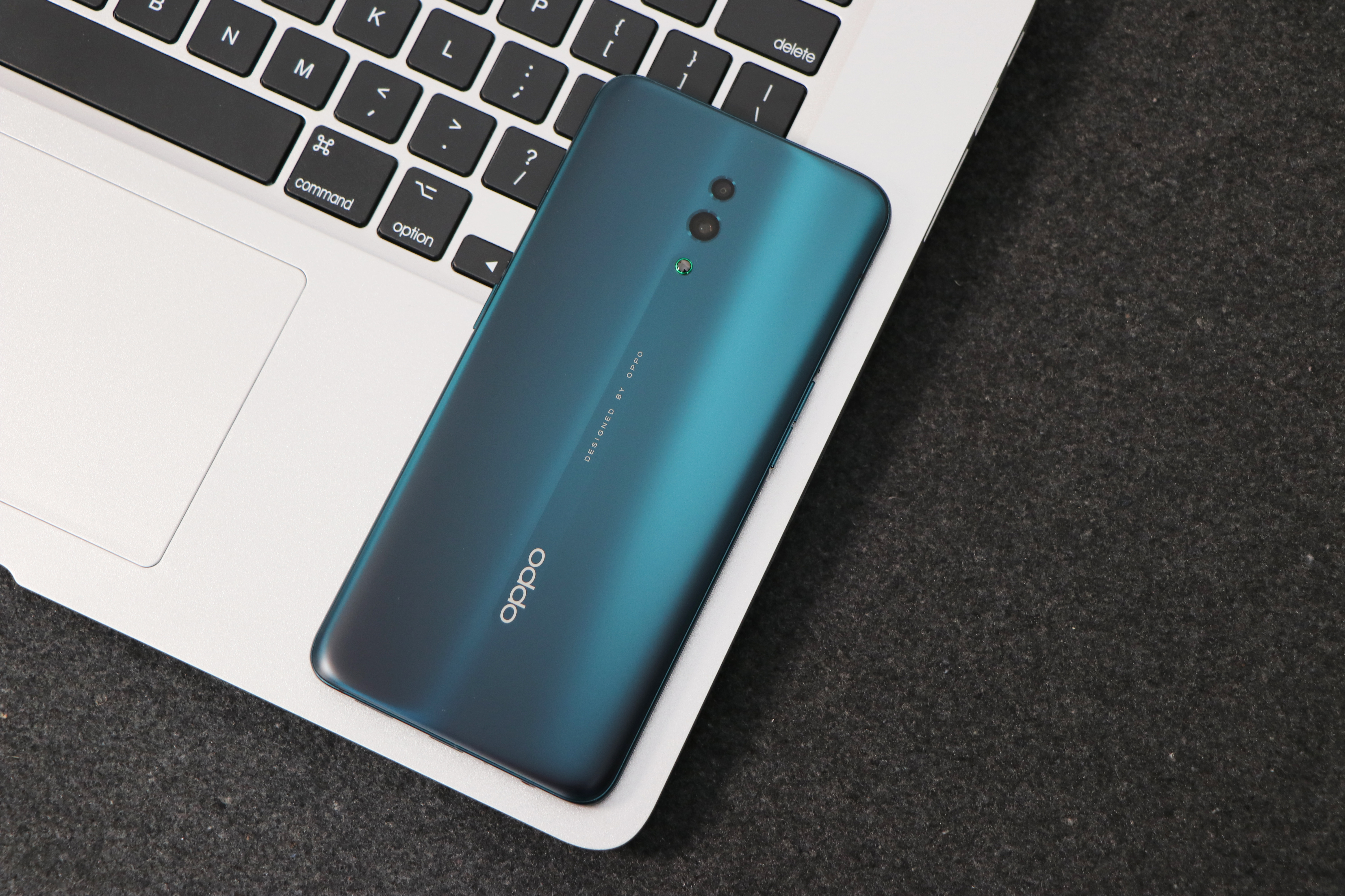 oppo不同价位性价比最高手机,opporeno2和opporeno2z哪个好