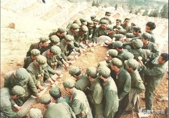 烈士的荣光！罗援洒泪：他们是败仗中的勇士，勿使英雄流血又流泪