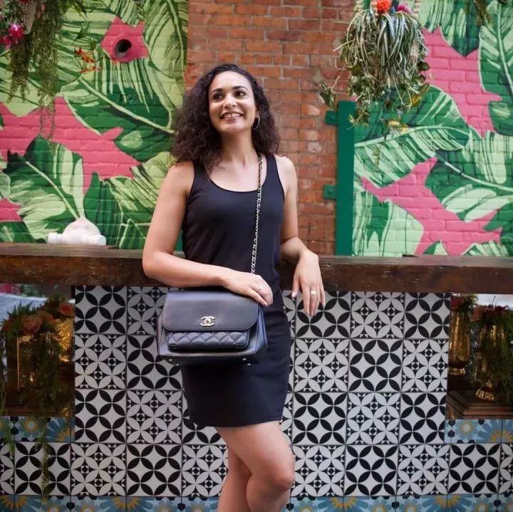 chanel和ysl包哪个好,chanel邮差大号