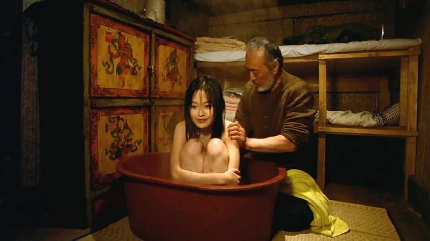 *虐性**、*力暴**、畸恋毁三观他都占了，要怎么评价这个“变态”导演？