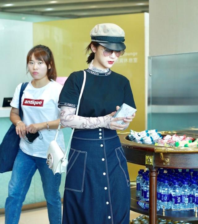 杨紫轻熟女装,杨紫轻熟风黄衣裙