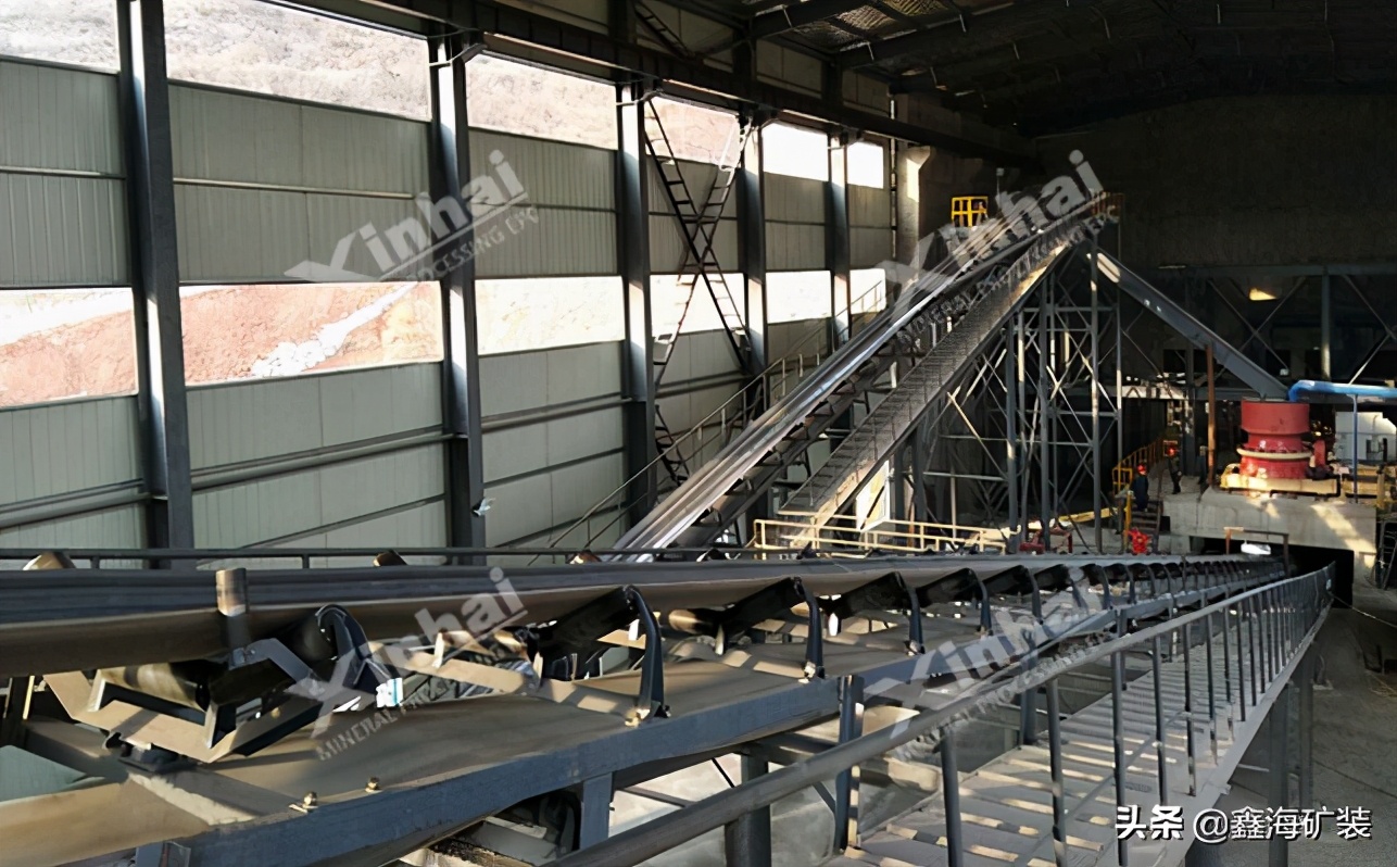 输送机输送带跑偏是怎么回事,3节输送带皮带怎么不跑偏