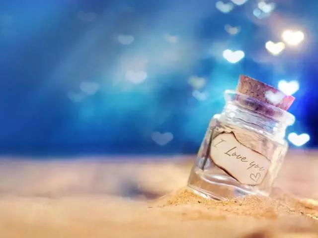 情侣送什么礼物有寓意,送女生礼物有什么讲究