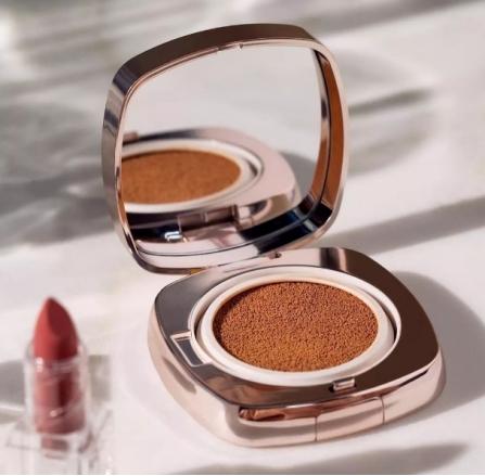 粉底液芭比波朗测评,阿玛尼和芭比波朗粉底液哪个好用