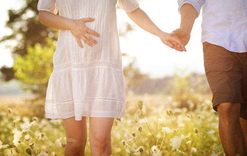 预产期到了如何刺激宝宝出来,预产期宝宝还不想出来怎么办