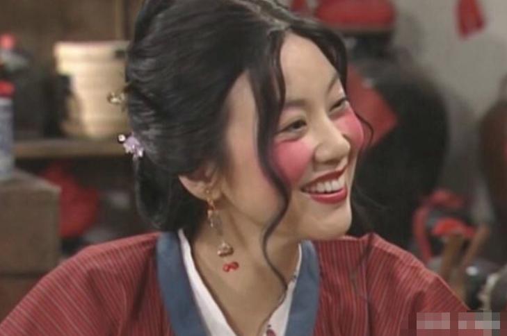 化妆小技巧想拥有完美的妆容,怎么化妆才保持一天不掉妆技巧