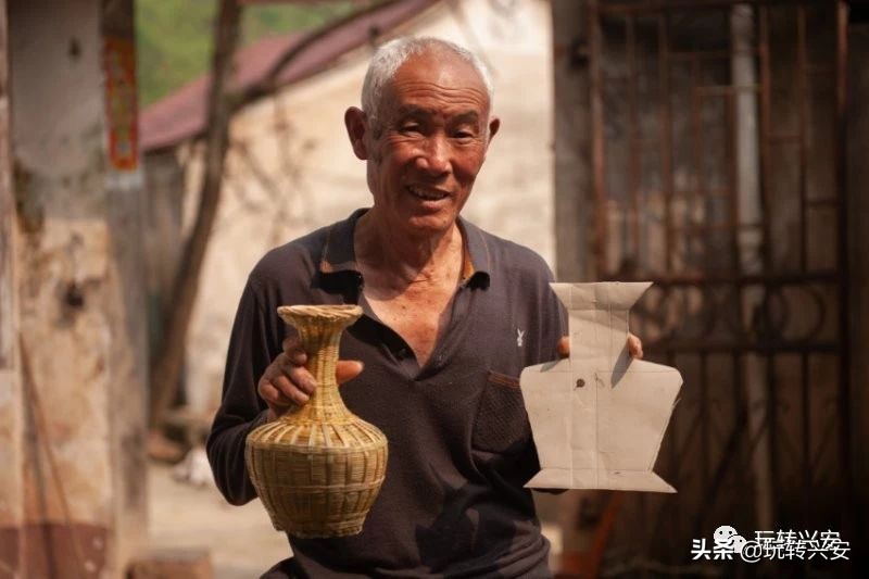 编织老匠人,73岁老人编织手艺