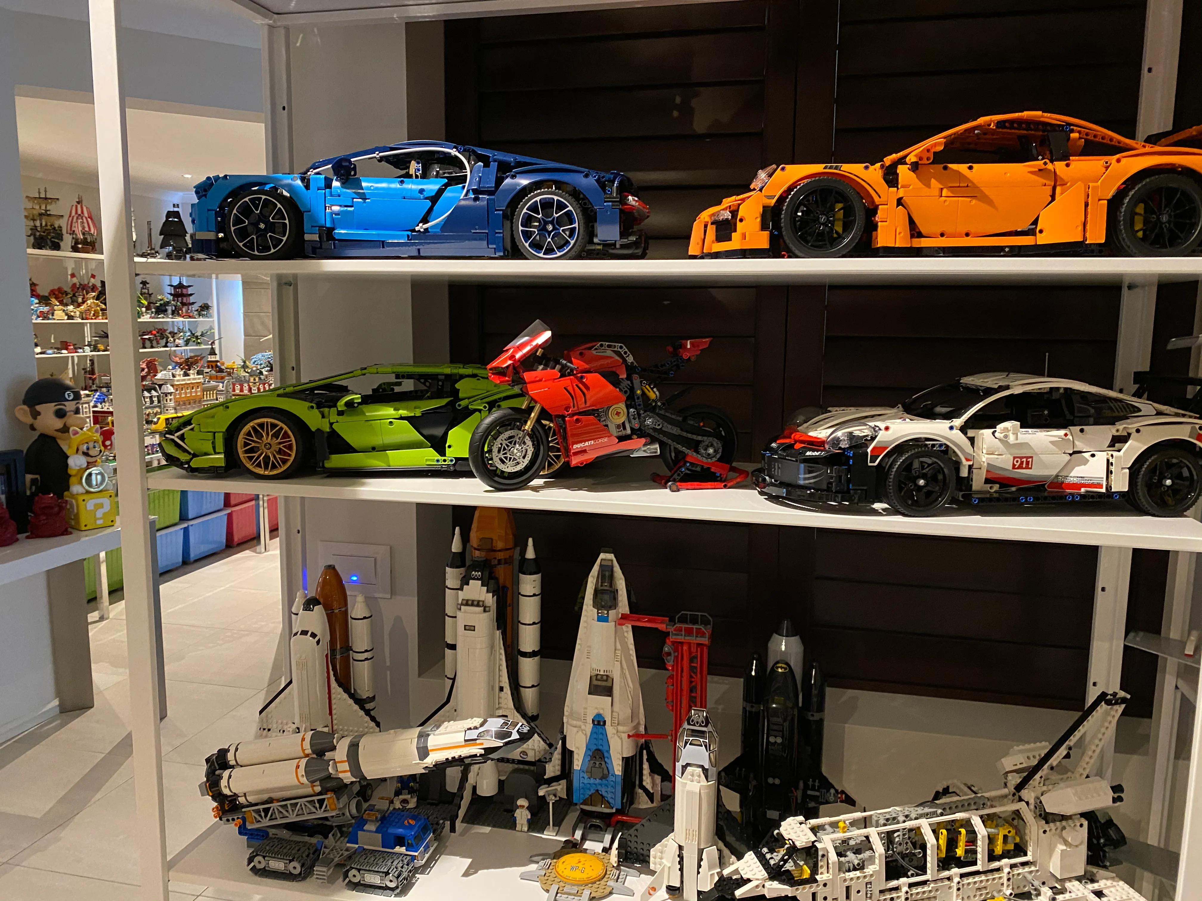 乐高杜卡迪摩托车 (乐高杜卡迪有贴纸吗)