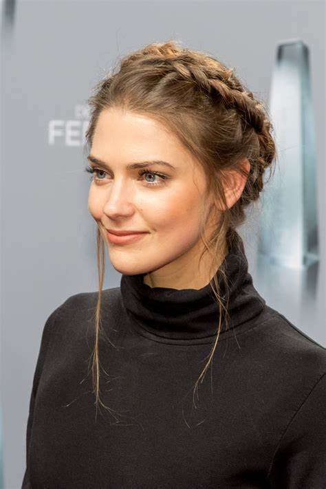 风情万种的日耳曼美女，迷人性感，身材高挑，秀色可餐，热辣无比