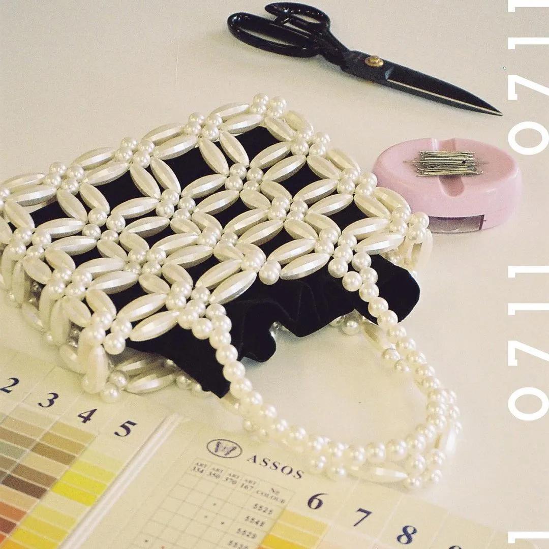 除了优雅贵气,珍珠还能休闲、叛逆、又嘻哈?