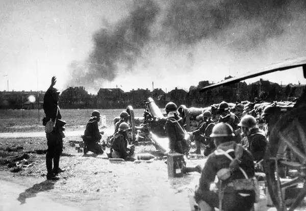 泪崩！1年1张，百年上海，老底子上海人都看哭了！