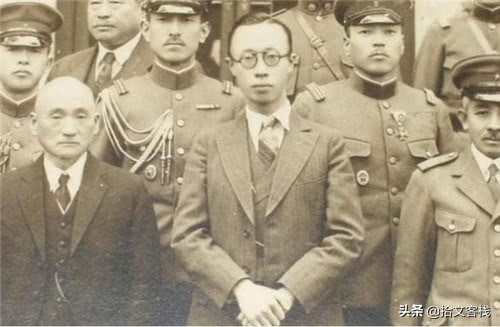 清朝12位皇帝高清画像,清朝皇帝画像大全合集