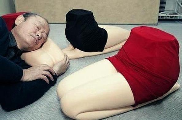 那些以模仿人体部位所制造的奇葩生活用品。