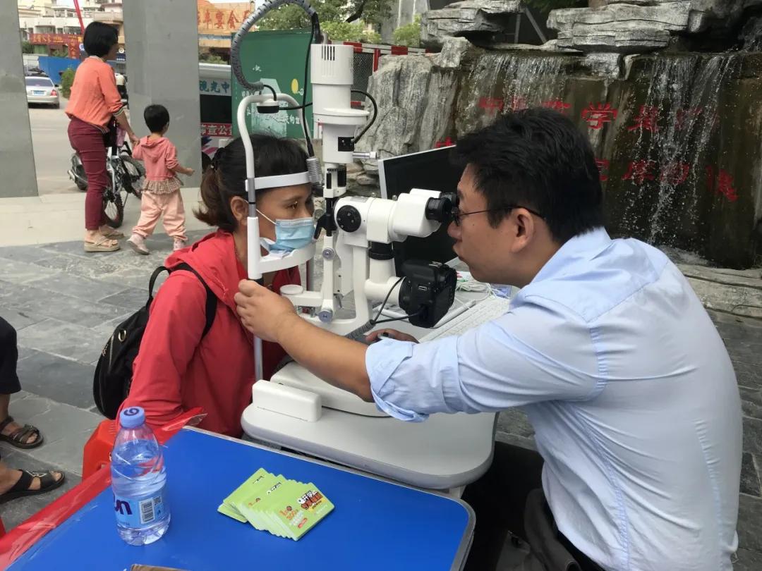 志愿服务我们齐参与,志愿服务我们一直在路上