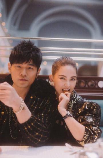 最痴迷于打游戏的明星,喜欢玩游戏的五位明星