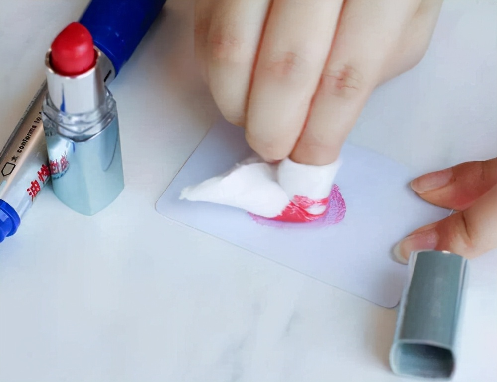 口红过期了还可以怎么利用,口红过期了怎样变废为宝