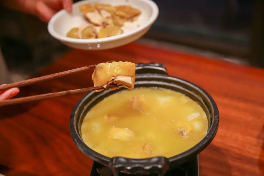 住进风景里温泉酒店,住进风景里旅游度假温泉酒店