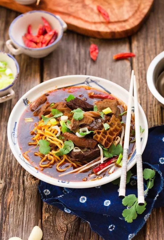 中国人最爱吃的四碗面条,最好吃的面条50一碗